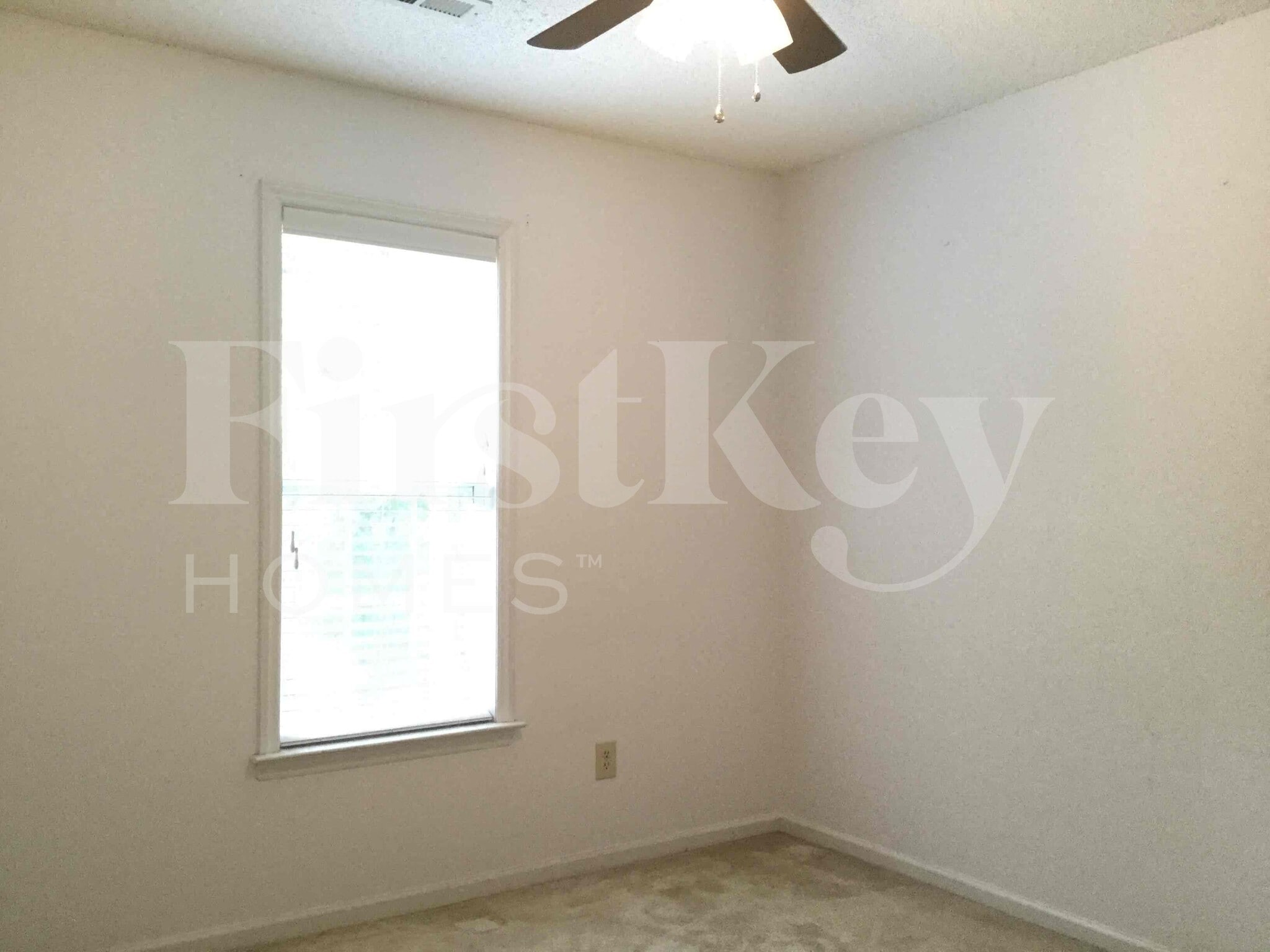 Building Photo - 8102 Kingston Dr