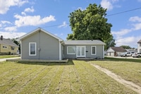 Building Photo - 611 E Sumner St