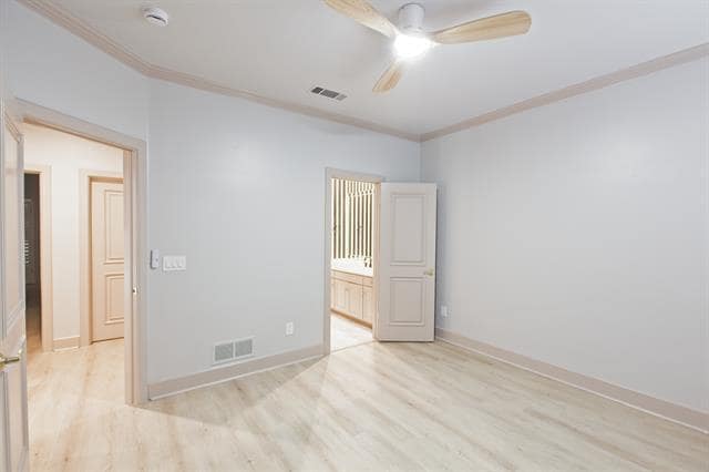 Building Photo - 3700 Watercrest Dr