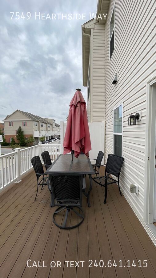 Building Photo - 7549 Hearthside Way