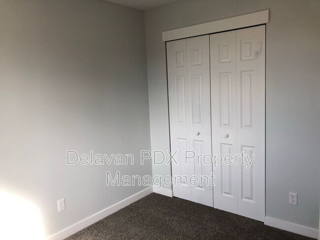 Building Photo - 1396 Kimber Ct