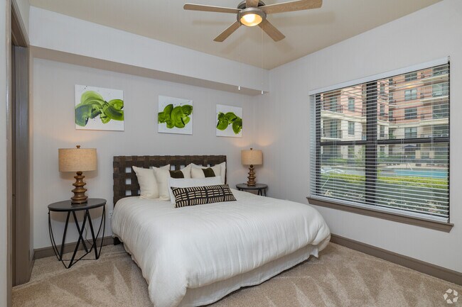 Building Photo - Luxury Living in Downtown’s Most Desired A...