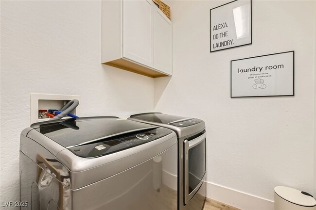 Building Photo - 2724 Mintlaw Ave