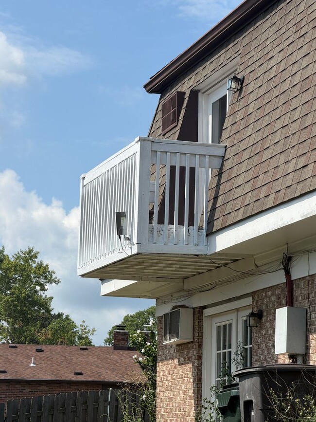 Building Photo - 708 Green Feather Ct