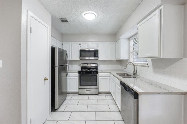 Building Photo - 4235 Iriona Bend