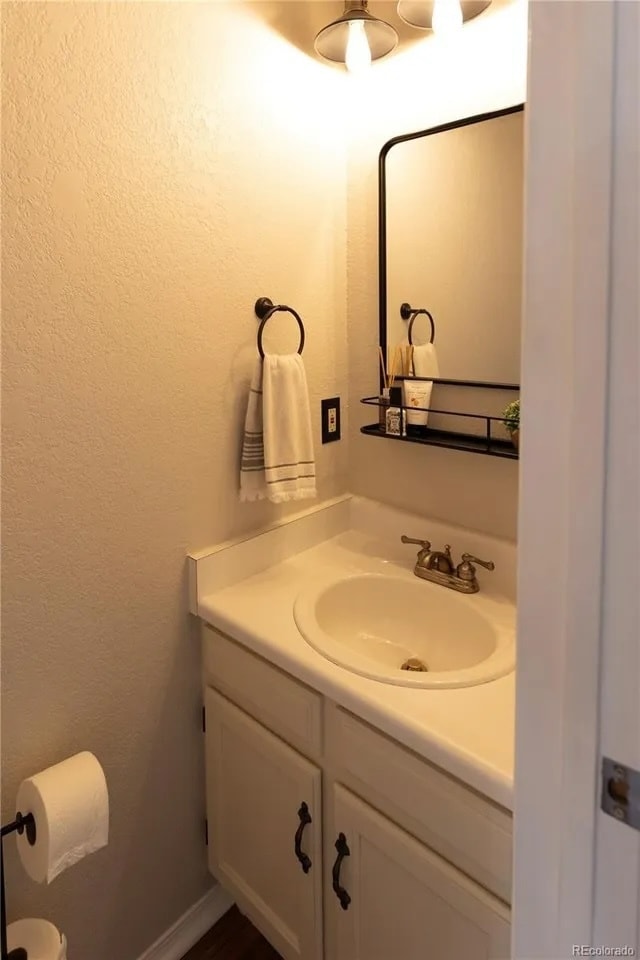 Building Photo - 19738 Applewood Ct