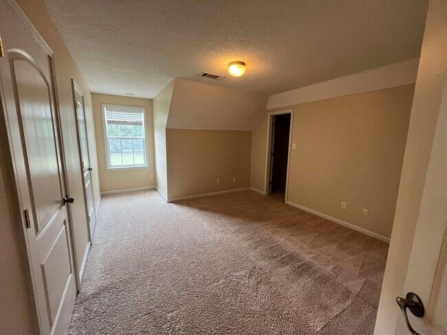 Building Photo - 850 Cold Creek Cove