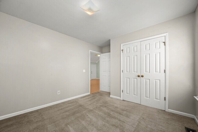 Building Photo - 2403 Medford Campbell Blvd