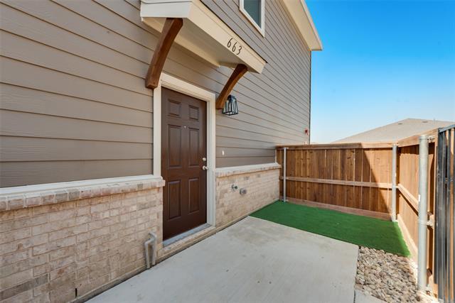 Building Photo - 663 Wheatfield Dr