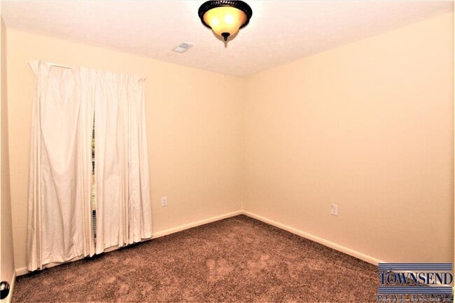 Building Photo - 2712 Helaman Ct