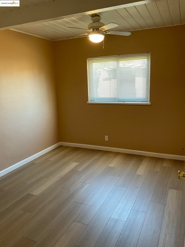Building Photo - 2712 Stamm Dr