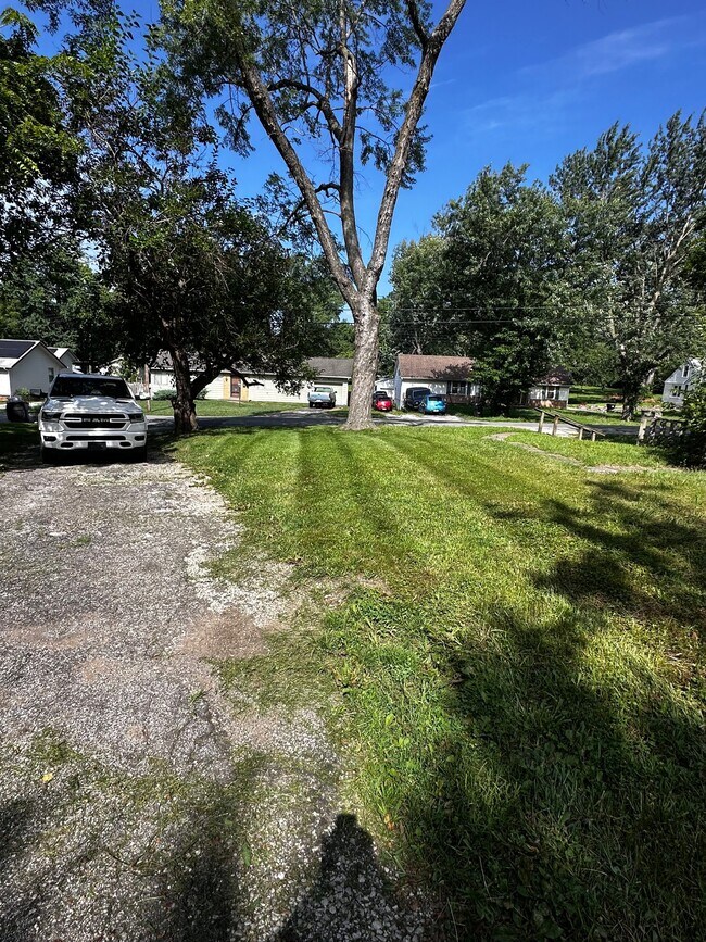 Building Photo - 8143 Ditzler Ave