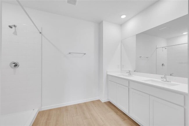 Building Photo - 32368 Evening Grv Ct