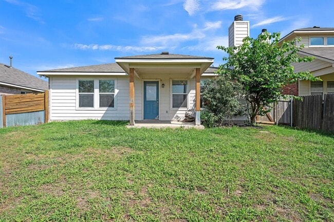 Building Photo - 18509 Sandy Bottom Dr