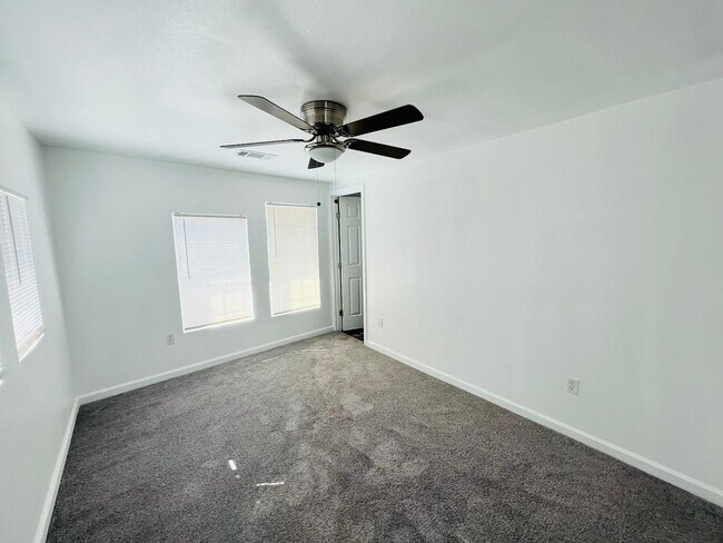 Building Photo - 1217 N 44th St