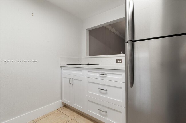 Building Photo - 8600 SW 109th Ave