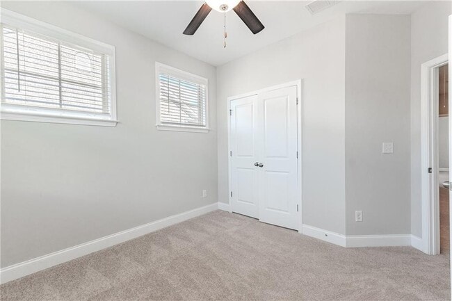 Building Photo - 5051 Pinckney Ln