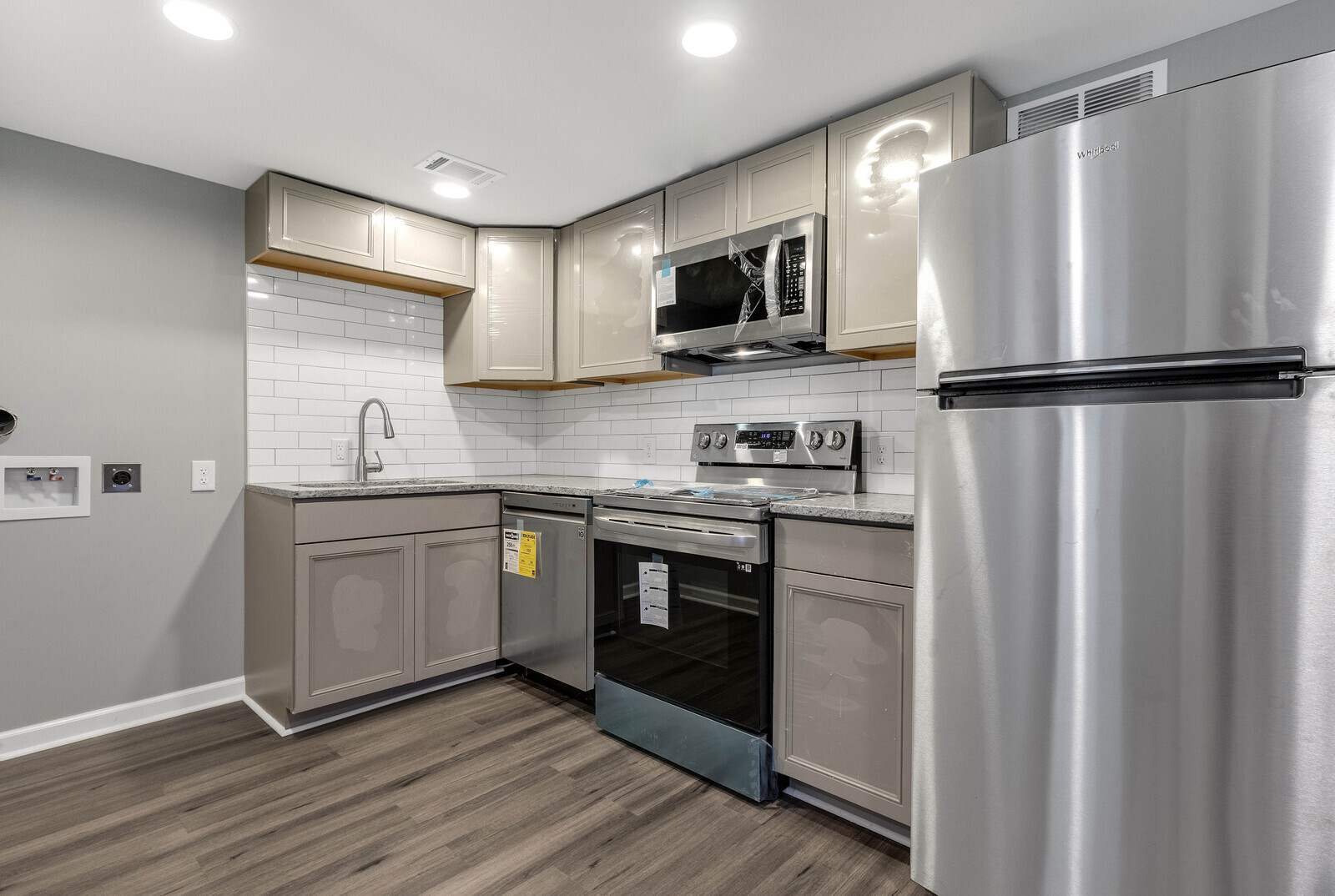 Full kitchen includes new cabinets & hardware - 2058 Nettie Ct