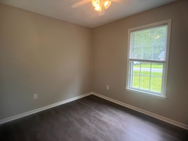 Building Photo - 4497 Nestwood St