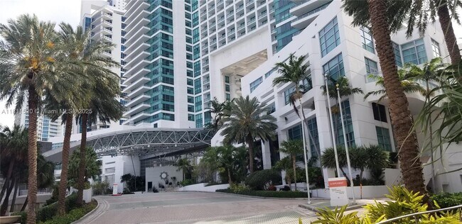 Building Photo - 1600 S Ocean Dr
