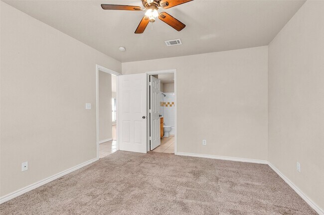 Building Photo - 109 Bolero Way