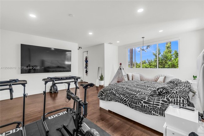 Building Photo - 9730 NW 74th Terrace