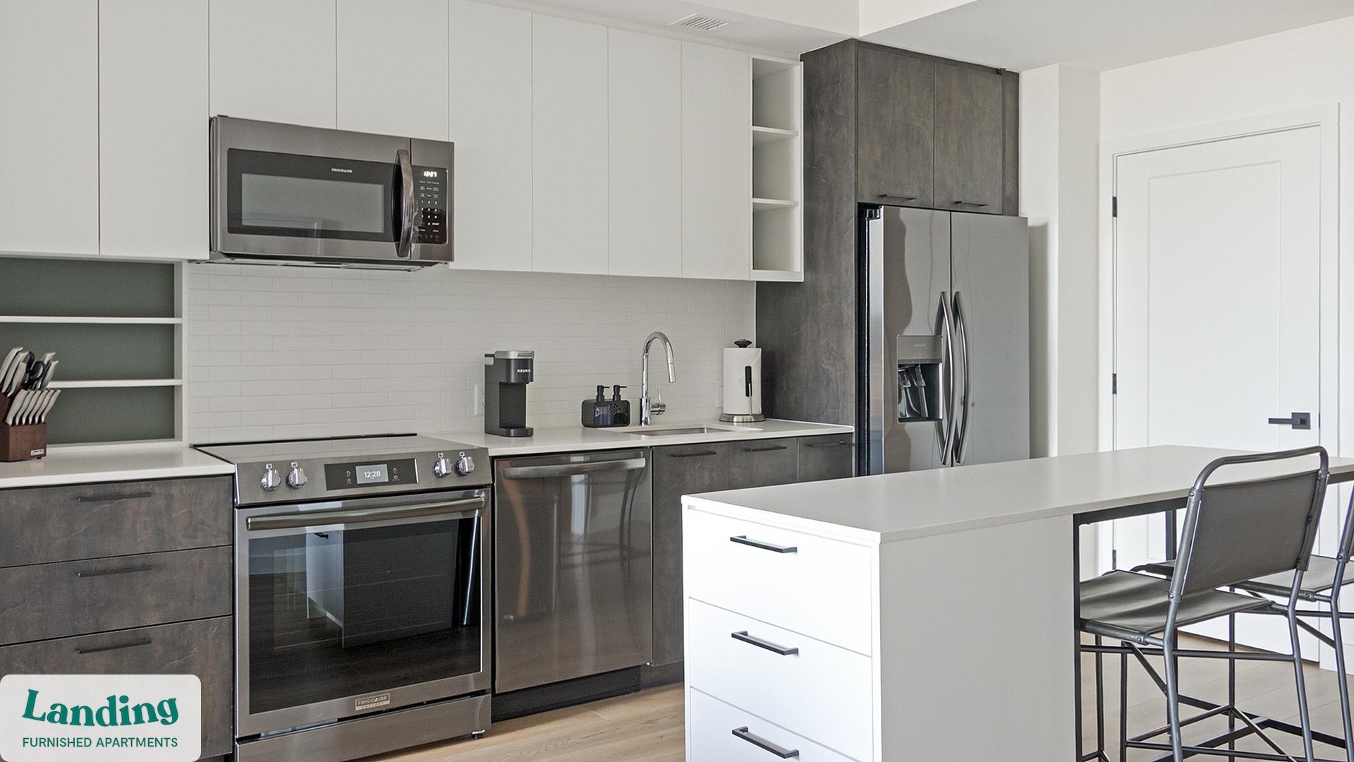 Building Photo - 632 Howard Rd SE