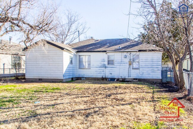 Building Photo - 2524 Prentice NW