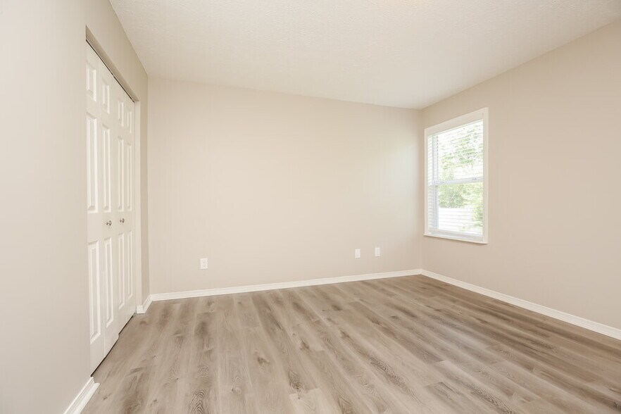 Building Photo - 5625 Dory Dr