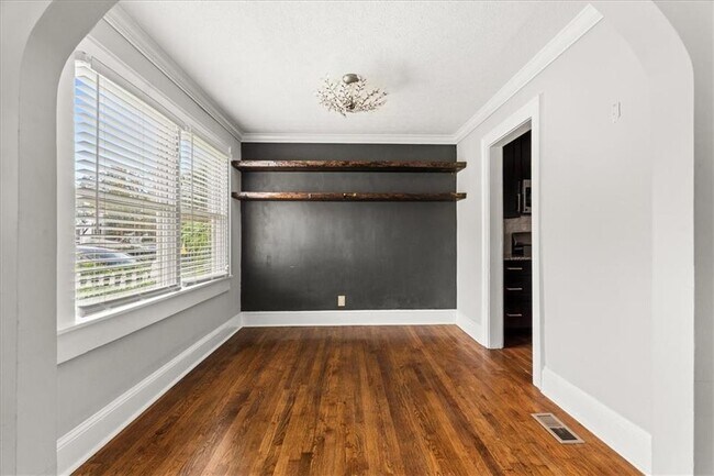 Building Photo - 259 Spence Ave SE