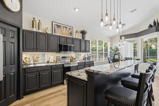 Building Photo - 1020 W Rollingwood Ct