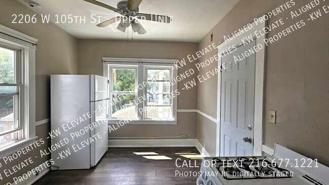 Building Photo - 2206 W 105th St