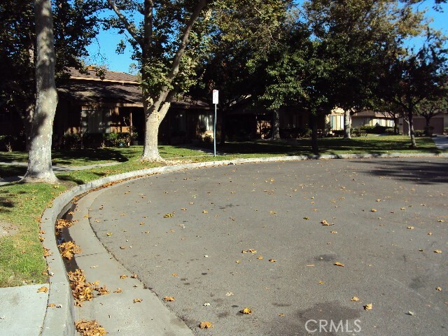 Building Photo - 16748 Cedarwood Cir