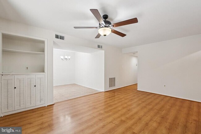 Building Photo - 7735 Inversham Dr