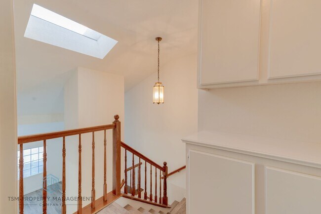 Building Photo - 2 Bed 2.5 Bath Montefino Townhome in the Heart of Diamond Bar!