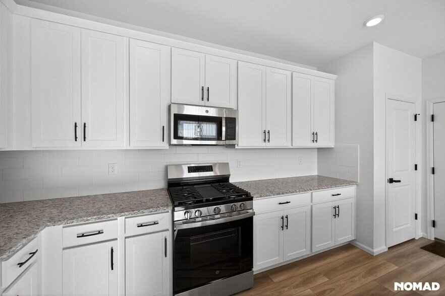 Building Photo - 5210 N Denali Blvd