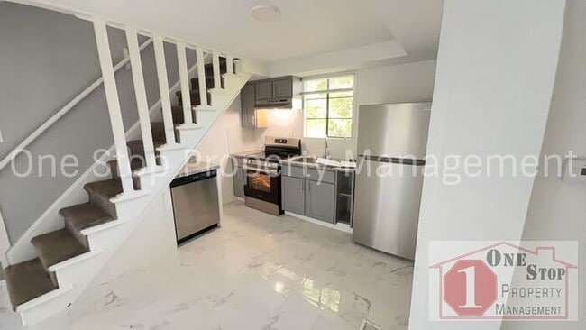 Building Photo - Welcome Home to this 3 Bedroom, 2 Bathroom...