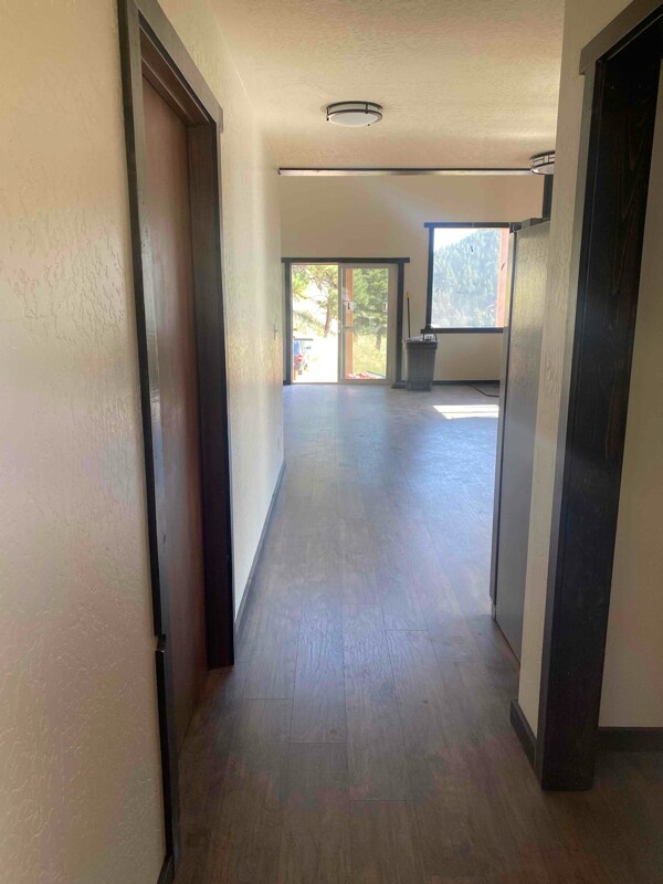 Building Photo - 38 Picnic Gulch Rd