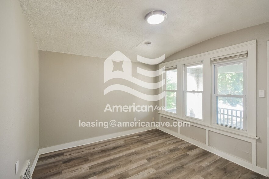 Building Photo - 3852 N 28th St