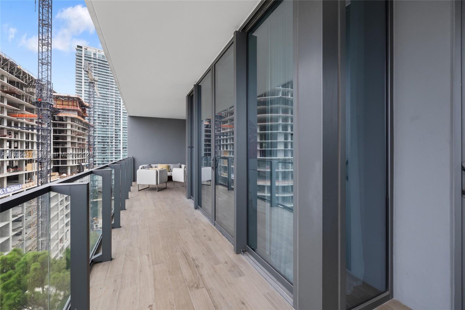 Building Photo - 88 SW 7th St