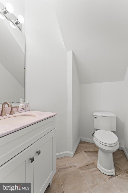 Building Photo - 7201 Old Friendship Way