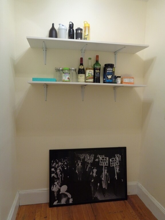 Building Photo - 41 Carlton St