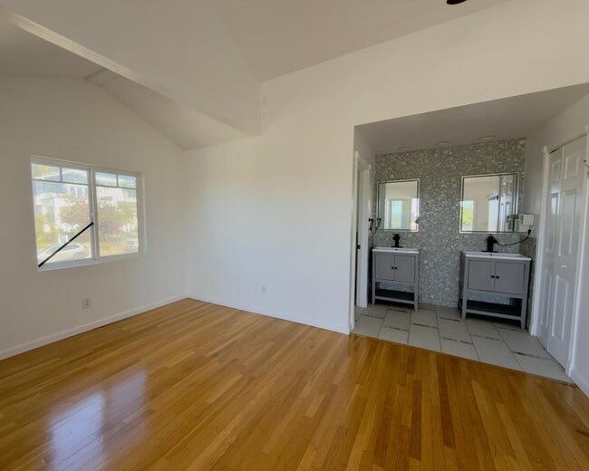 Building Photo - 731 Beryl St