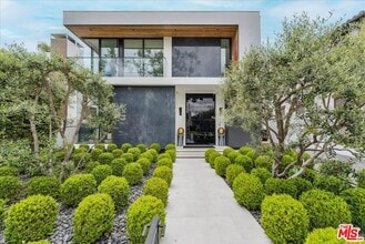 Building Photo - 213 S La Peer Dr