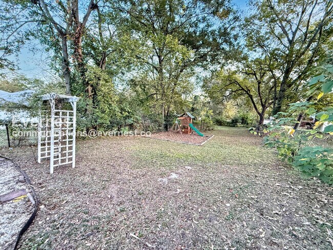 Building Photo - 1627 26th Ave S