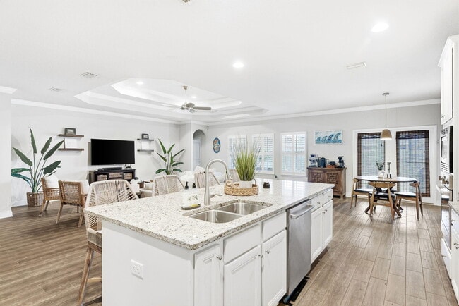 Building Photo - 374 Lilly Bell Ln