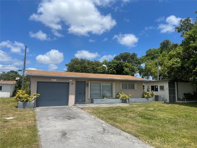 Building Photo - 6871 NW 29th St