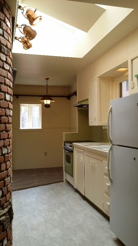 Building Photo - Two Bedroom, One bath house in Los Osos