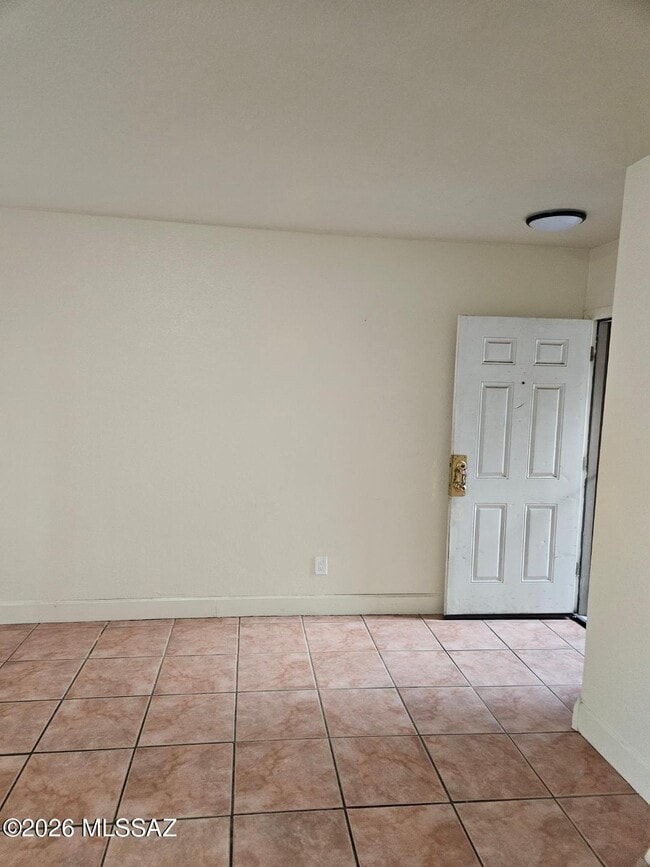 Building Photo - 5664 S Wood Crest Dr