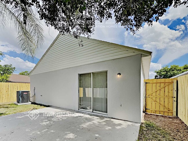 Building Photo - 30618 Double Dr